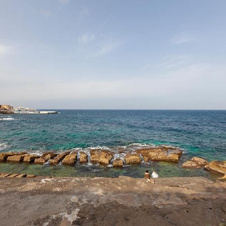 Spacious Seafront Apt With Living, Sofa, Wifi & Ac By 360 Estates Sliema Dış mekan fotoğraf